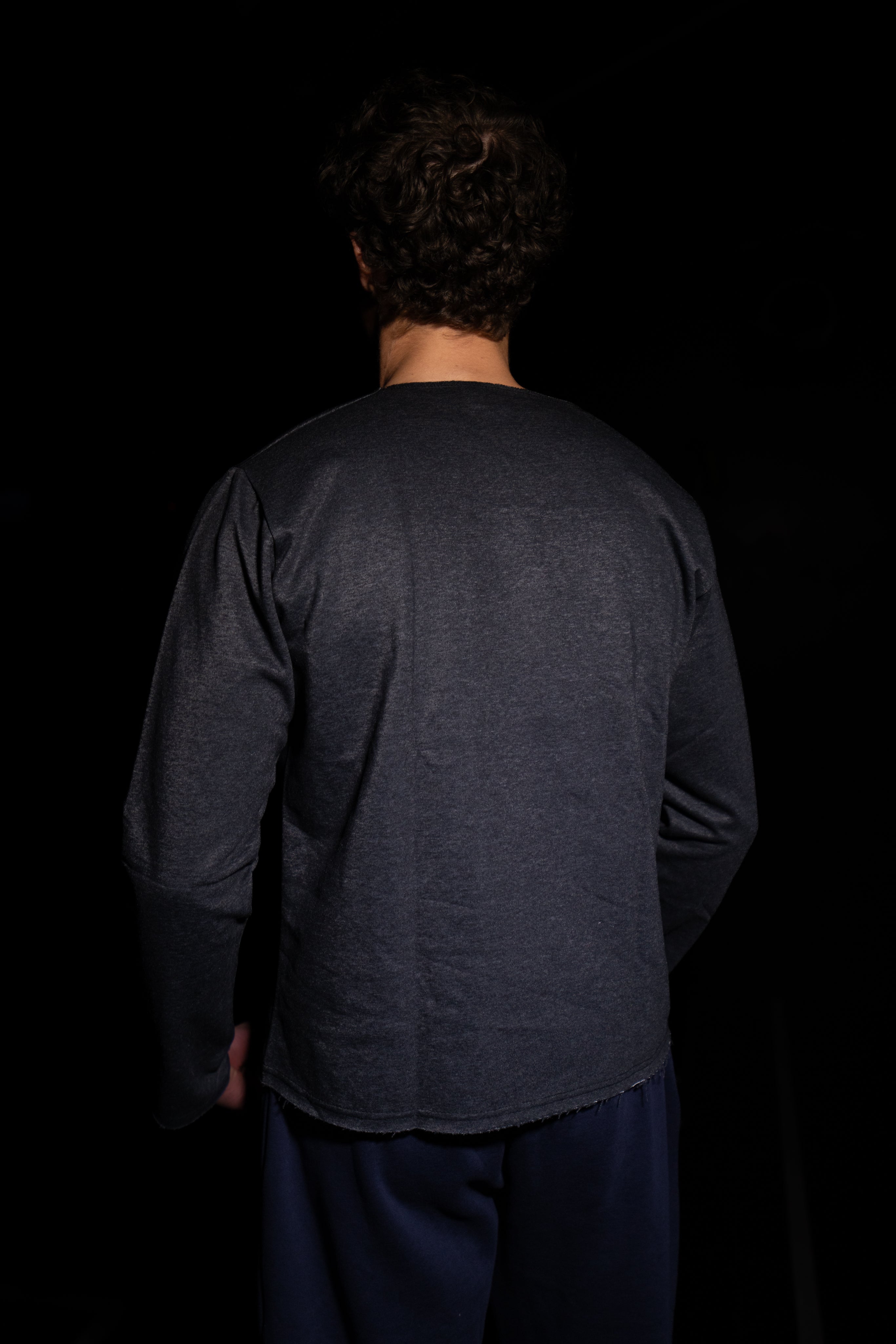 DUST GREY SWEATSHIRT